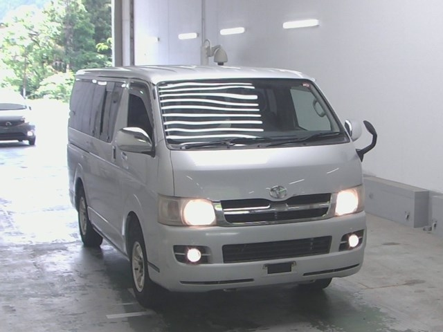 TOYOTA HIACE VAN 2006