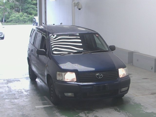 TOYOTA SUCCEED 2011
