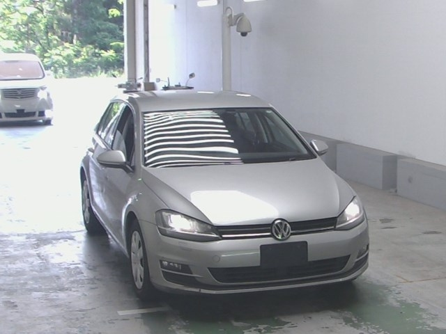 VOLKSWAGEN GOLF 2015