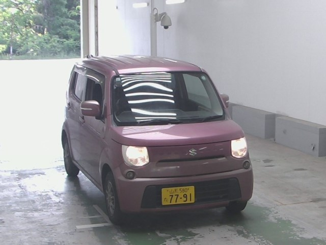 SUZUKI MRWAGON 2011