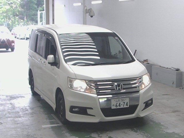 HONDA STEP WAGON 2010