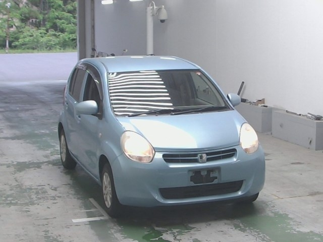TOYOTA PASSO 2010