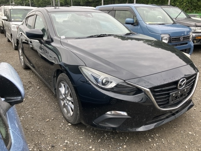 MAZDA AXELA 2016