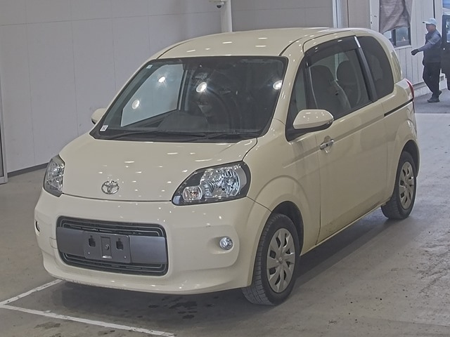 TOYOTA PORTE