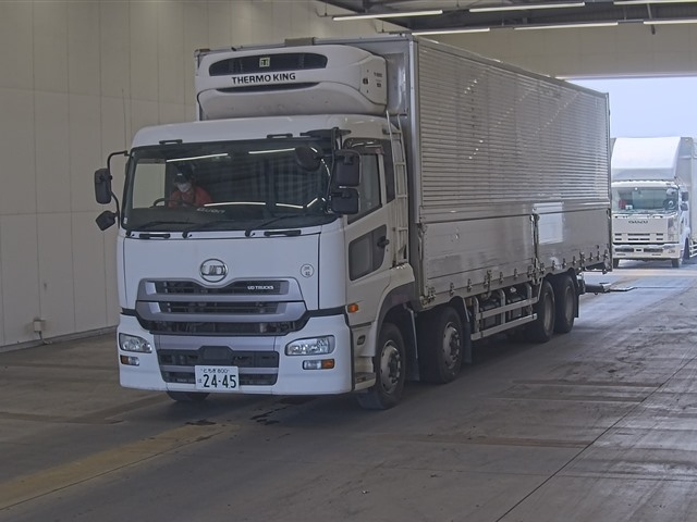 NISSAN QUON 2017
