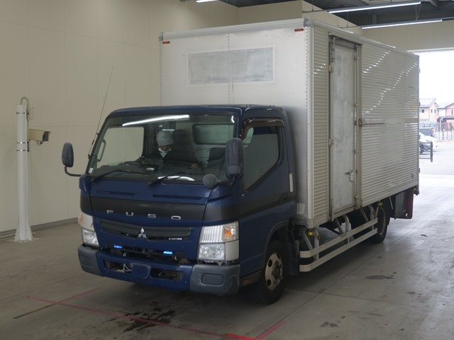 MITSUBISHI CANTER 2016