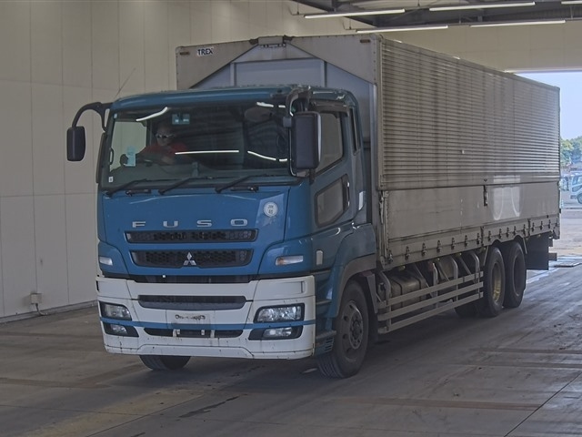 MITSUBISHI SUPER GREAT 2010