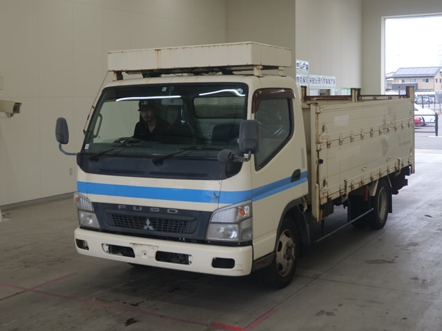 MITSUBISHI CANTER 2010