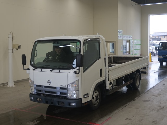 NISSAN ATLAS 2010