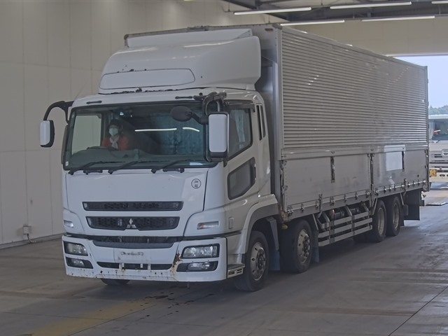 MITSUBISHI SUPER GREAT 2010