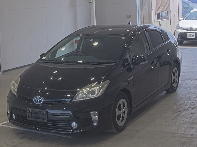 TOYOTA PRIUS 2012