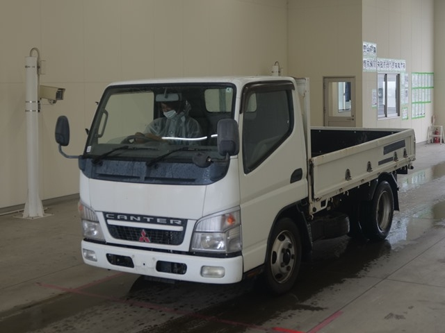 MITSUBISHI CANTER 2005