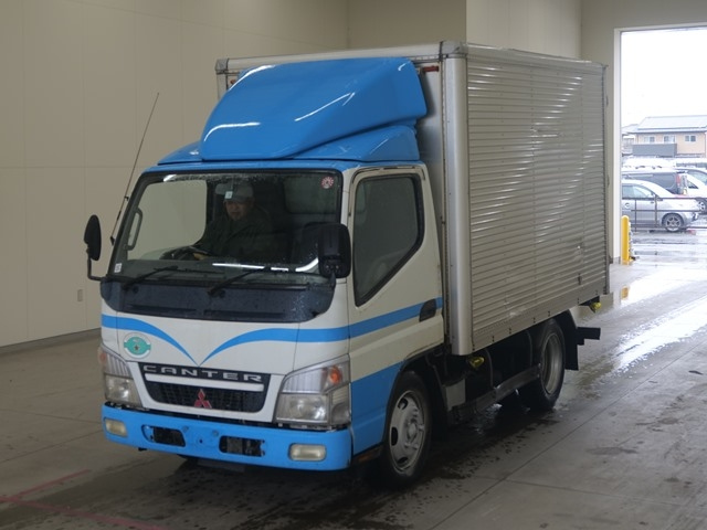 MITSUBISHI CANTER 2006