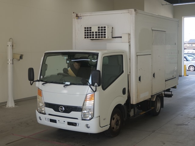 NISSAN ATLAS 2010
