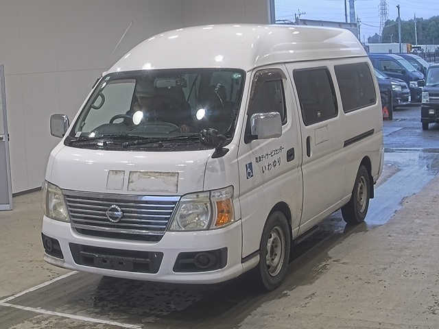 NISSAN CARAVAN BUS 2010
