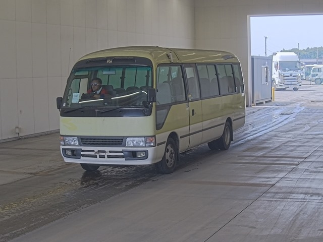 TOYOTA COASTER 2005