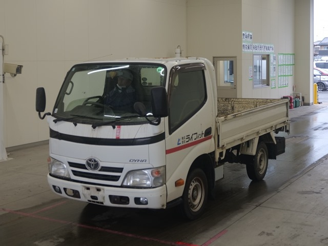 TOYOTA DYNA 2012