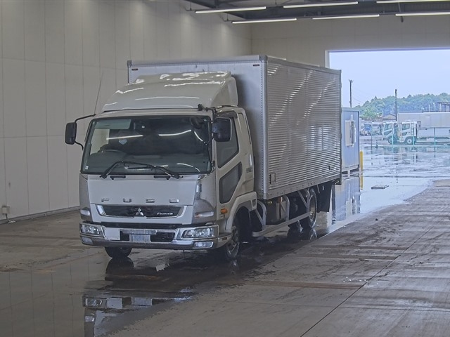 MITSUBISHI FUSO FIGHTER
