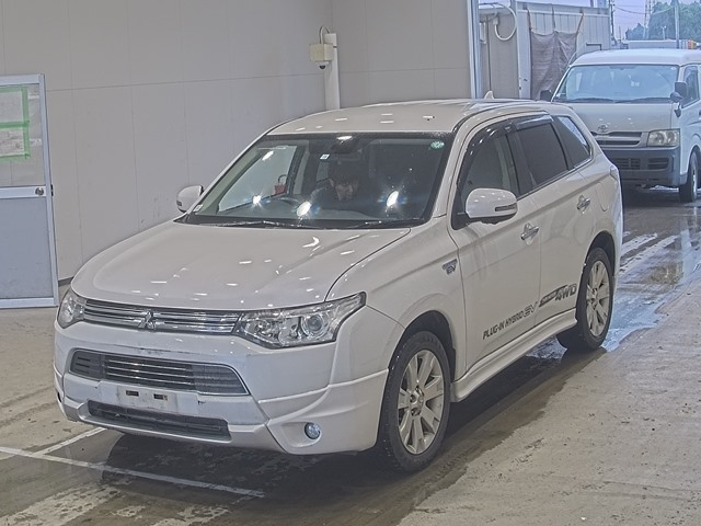 MITSUBISHI OUTLANDER PHEV 2014