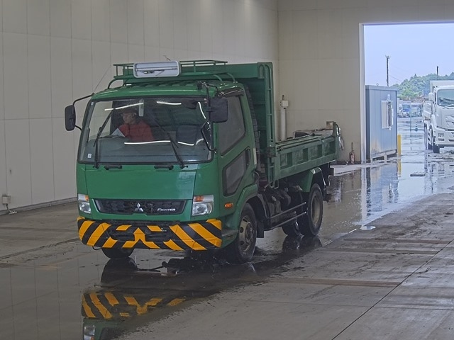 MITSUBISHI FUSO FIGHTER
