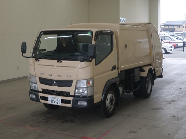 MITSUBISHI CANTER