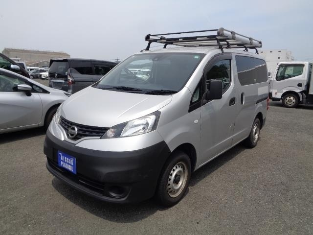 NISSAN NV200 2020