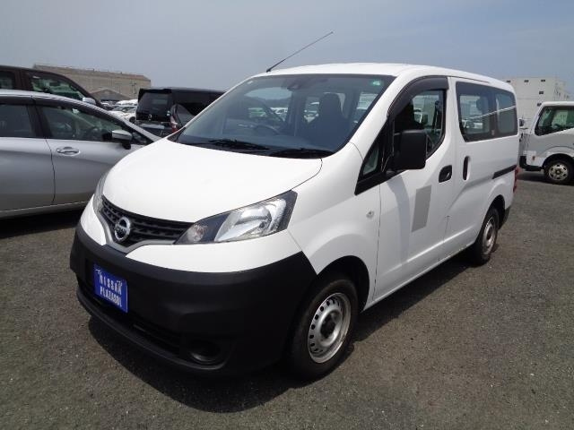 NISSAN NV200 2020