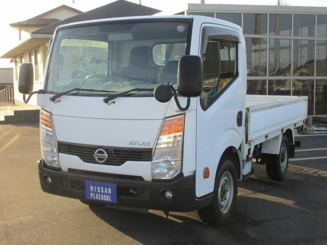 NISSAN ATLAS 2015
