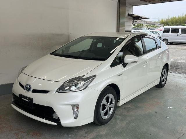 TOYOTA PRIUS 2012