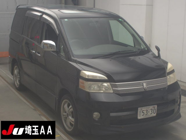 TOYOTA VOXY 2005