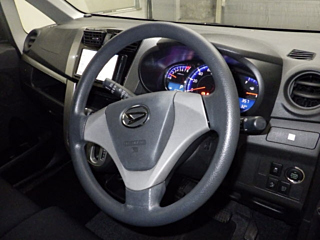 DAIHATSU MOVE 2014
