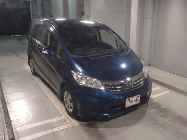 HONDA FREED 2012
