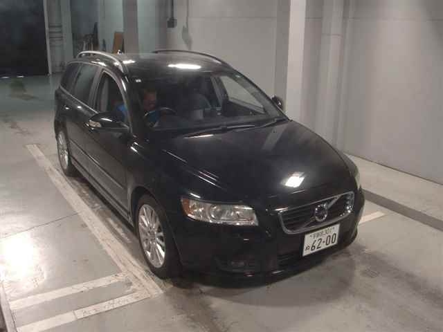 VOLVO V50 2011