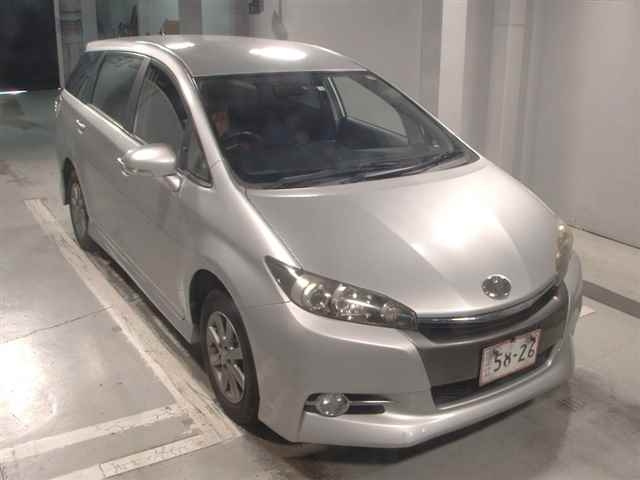 TOYOTA WISH 2012