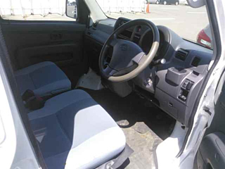 DAIHATSU HIJET VAN 2011