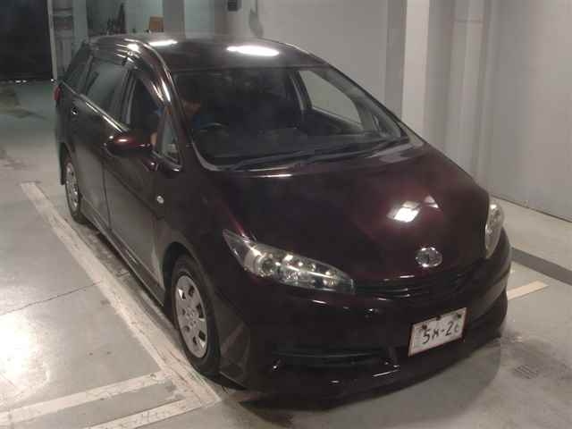 TOYOTA WISH 2010