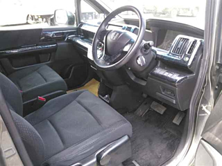 HONDA STEP WAGON 2011