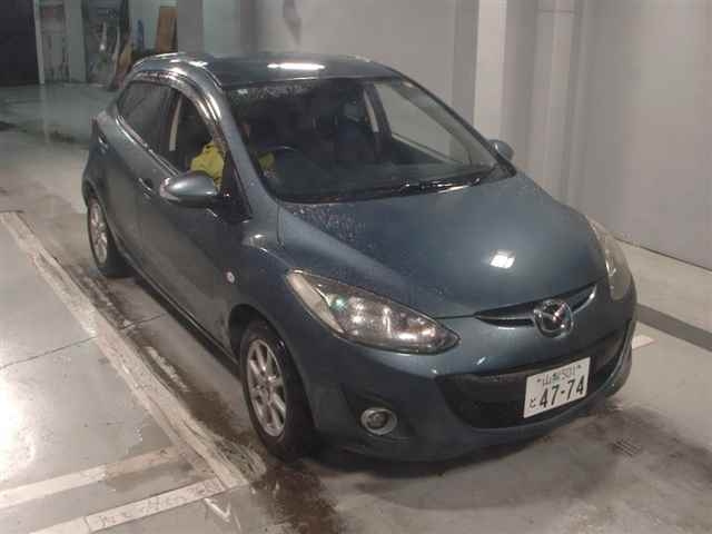 MAZDA DEMIO 2014