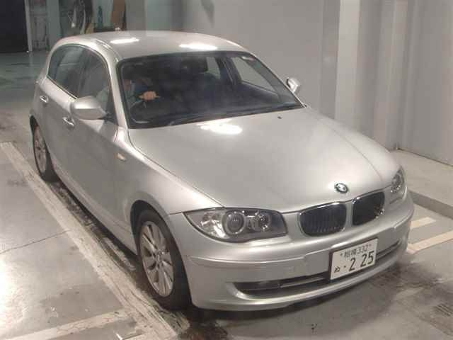 BMW 1 SERIES 2010