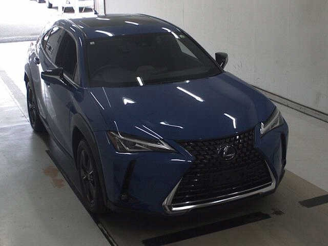LEXUS UX 2020