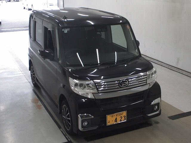 DAIHATSU TANTO 2018