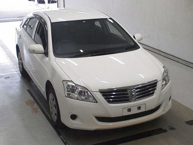 TOYOTA PREMIO 2012