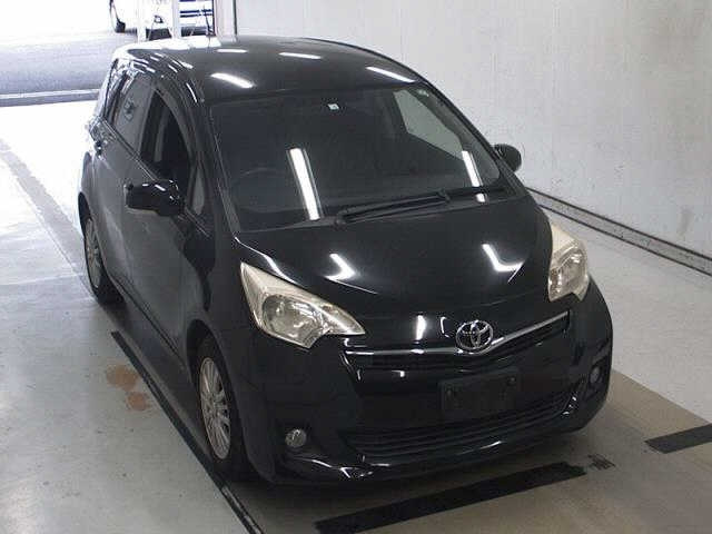 TOYOTA RACTIS 2012