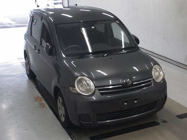 TOYOTA SIENTA 2007