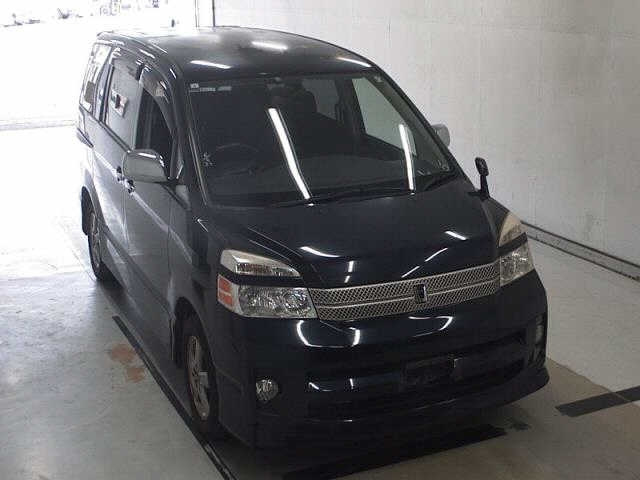 TOYOTA VOXY 2007