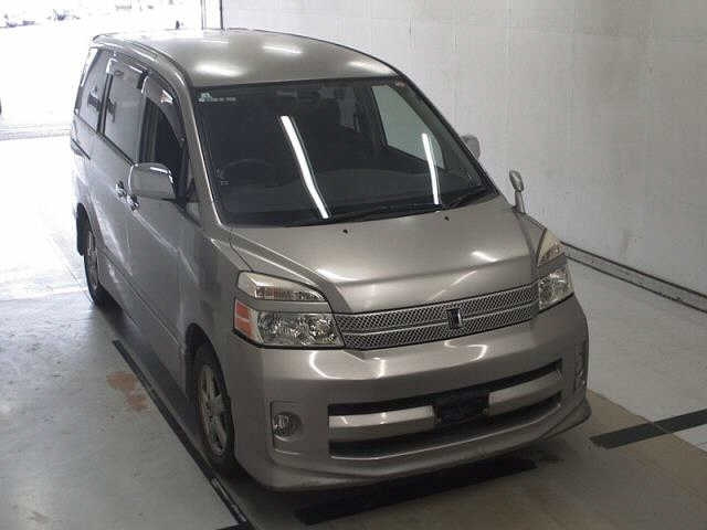 TOYOTA VOXY 2007