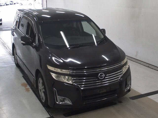 NISSAN ELGRAND 2010