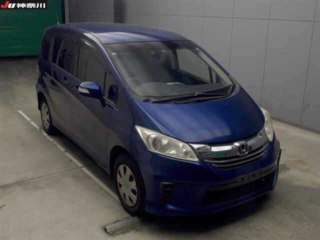 HONDA FREED 2015