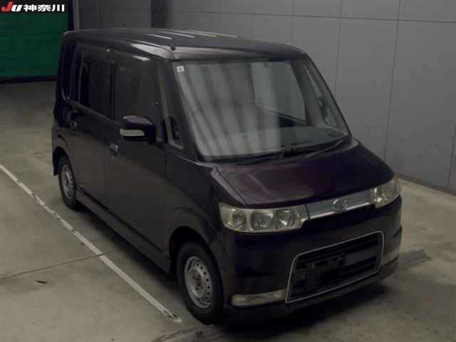 DAIHATSU TANTO 2005