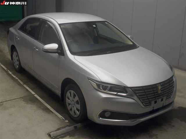 TOYOTA PREMIO 2017